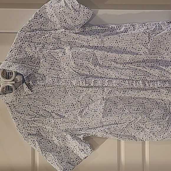 Mens casual button up. Size large - Picture 1 of 6